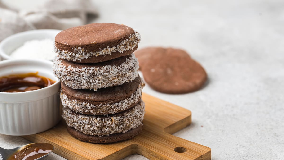 Receta fácil y rápida: cómo hacer 2 docenas de alfajores de cacao