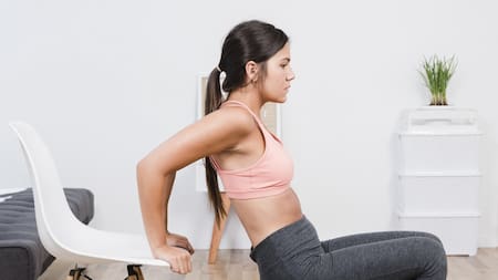 Tres minutos de ejercicio reducen a la mitad el riesgo cardiovascular en las mujeres. Foto: Freepik.