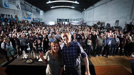 Máximo Kirchner en el Club Libertad.