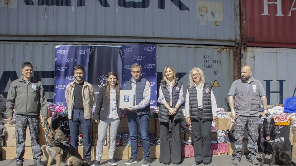 Aduana entregó donaciones valuadas en más de $25 millones al Ministerio de las Mujeres, Géneros y Diversidad.