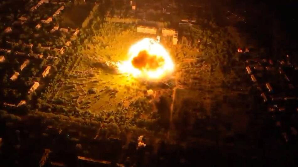 Ataque ruso con bomba guiada. Foto: Reuters.