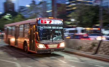 Un colectivo de la línea 67. Foto: NA
