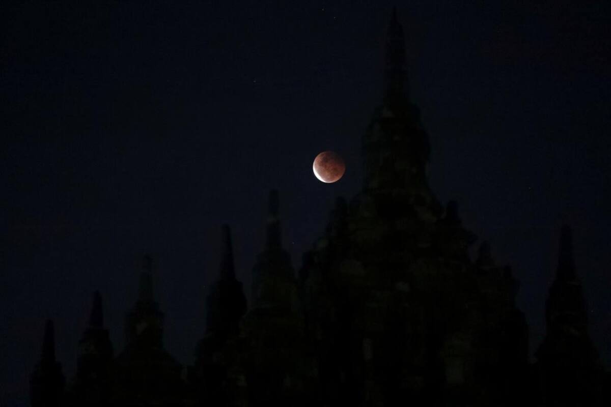 Eclipse Lunar, Indonesia, REUTERS
