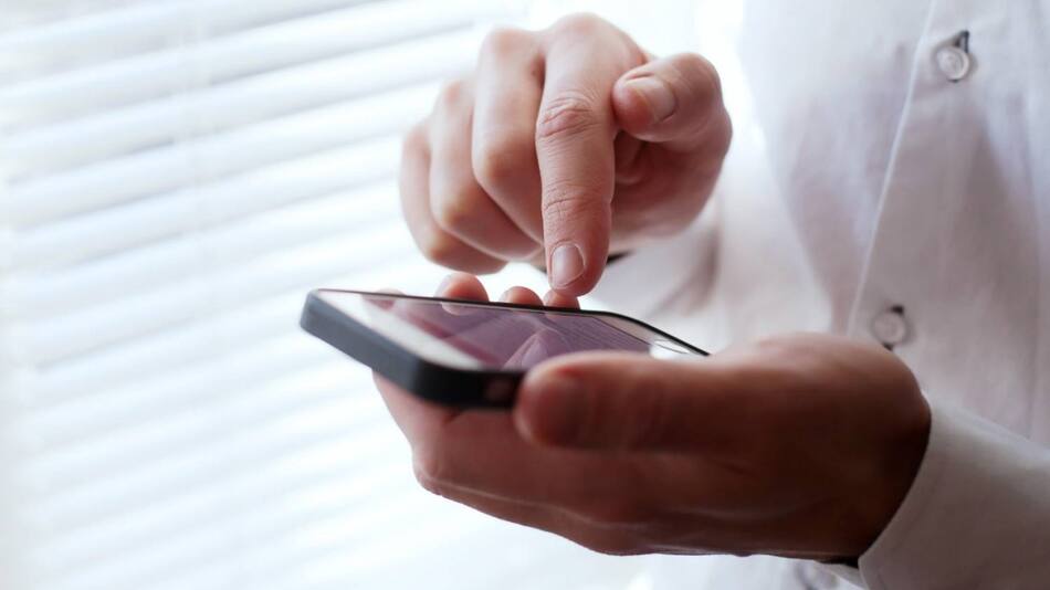 Celular. Foto: Alamy, Reuters.