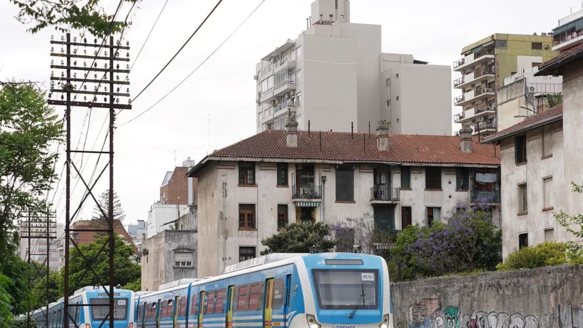 El tren diferencial de la línea Sarmiento sumó dos nuevas frecuencias semanales: días, horarios y precios del pasaje