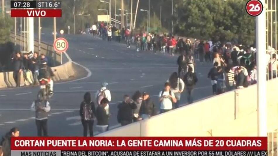 Corte de colectiveros en Puente La Noria (Canal 26)