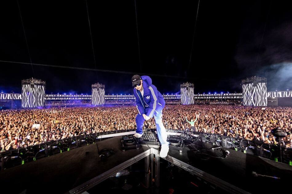 Bizarrap con los colores de Vélez. Foto: Instagram @bizarrap.