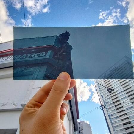 Reconstruyó con fotos las escenas de El Eternauta. Foto: Instagram/gonzazegarra