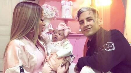 L-Gante junto a Tamara Báez y Jamaica, su hija. Foto: Instagram.