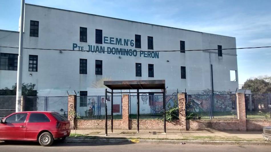 La escuela donde ocurrió la pelea inicial. Foto: Twitter