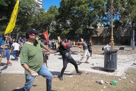 Incidentes en el Congreso por Reforma Previsional (NA)