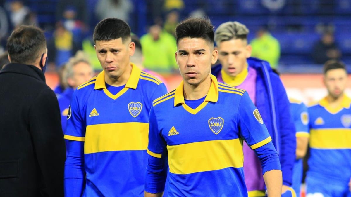Colgaron un pasacalles contra los jugadores de Boca y crece el clima de tensión
