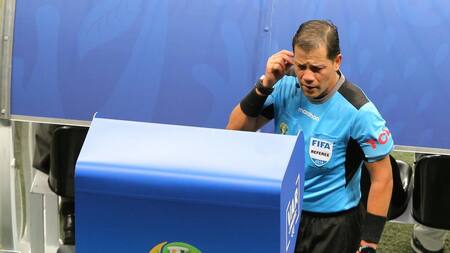 VAR, protagonista de la Copa América - Reuters