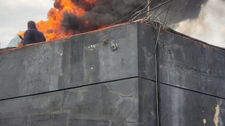 Incendio en un edificio de Retiro. Foto: X.