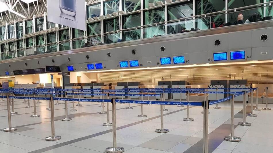 Aeropuerto de Ezeiza vacío por cuarentena de coronavirus