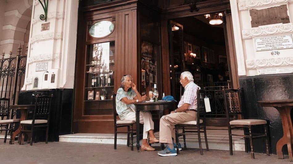 Los mejores bares notables de CABA. Foto Instagram @grancafetortoni.