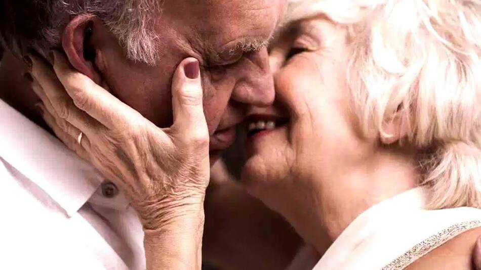 Pareja de la tercera edad - Sexo - Relaciones