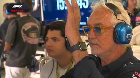 La reacción de Flavio Briatore al error de Franco Colapinto.