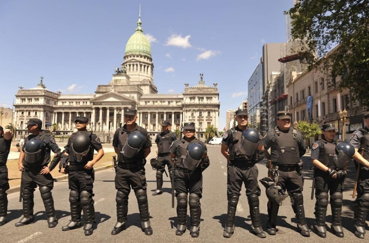 Seguridad en el Congreso (Foto: Maxi Failla)