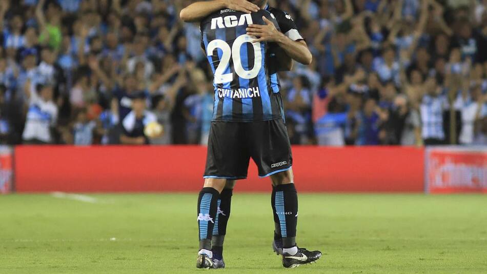 Festejo de Racing - Cvitanich y Lisandro López (NA)