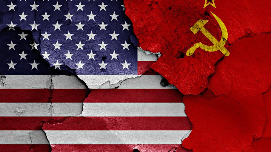 Guerra fría. Banderas URSS y Estados Unidos. Foto Alamy
