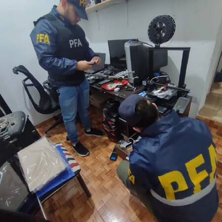 Cuatro detenidos por producir y distribuir imágenes de abuso sexual infantil. Foto PFA