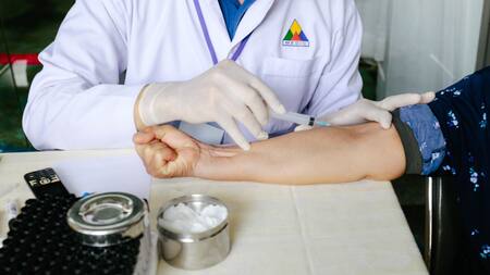 Un análisis de sangre podría detectar el Parkinson. Foto: Unsplash