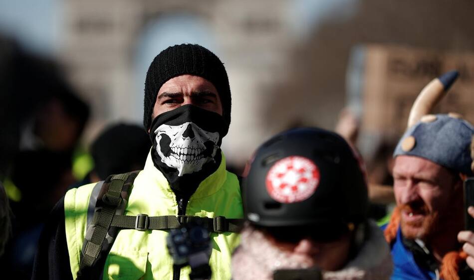 París violenta: volvieron los Chalecos Amarillos, con ataques e insultos antisemitas