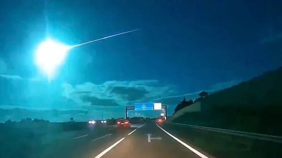 Enorme bola de fuego iluminó el cielo de España y Portugal. Foto: Twitter.