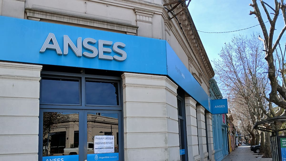 ANSES.
