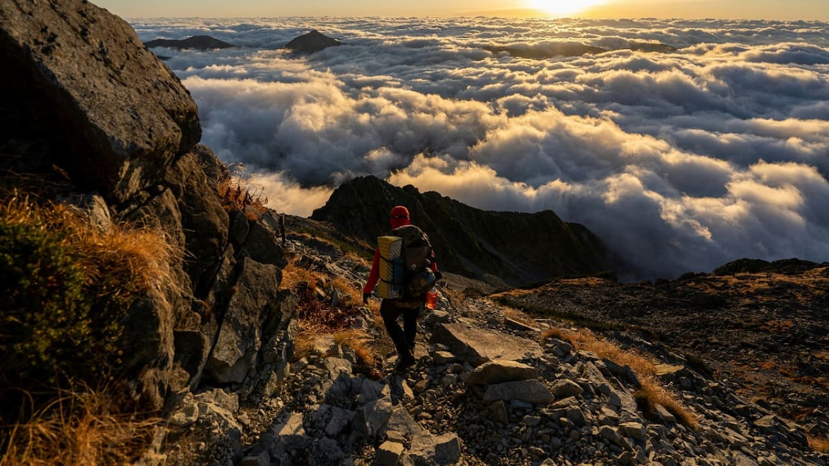 Trekking; senderismo. Foto: Unsplash.