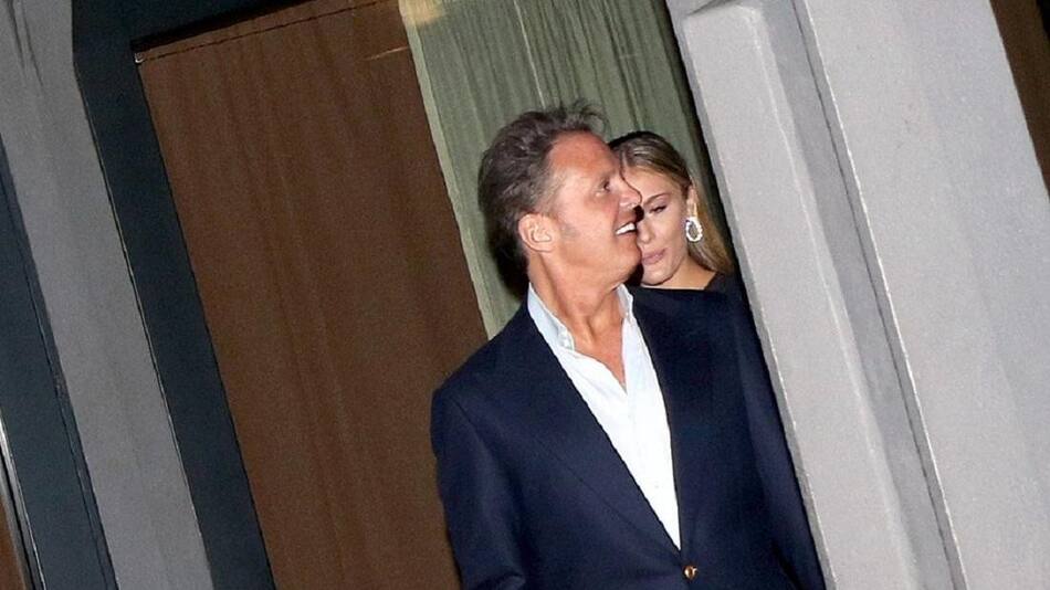 Luis Miguel y Mollie Gould en Argentina (GrosbyGroup)