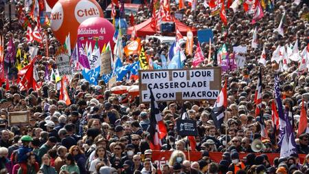 Manifestación por el Día del trabajador en Nantes, Francia. Foto: Reuters.