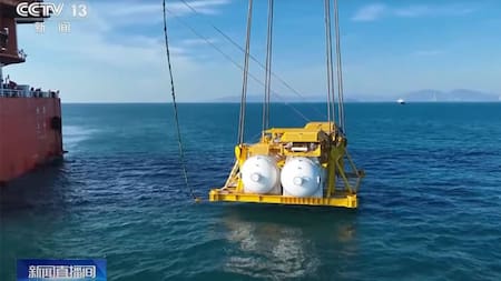 China lanzó el primer centro de datos de IA submarino comercial del mundo. Foto: Captura de pantalla.