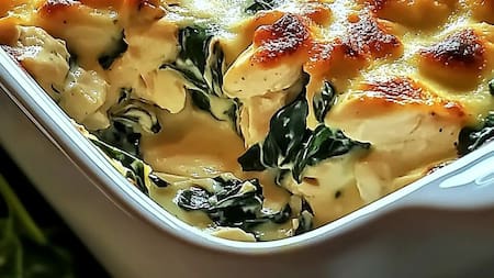 Espinaca con queso grillado