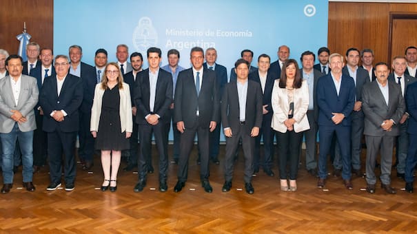 Gobernadores enviaron al Congreso un proyecto de ley para que el 50% del impuesto al cheque vaya a la coparticipación