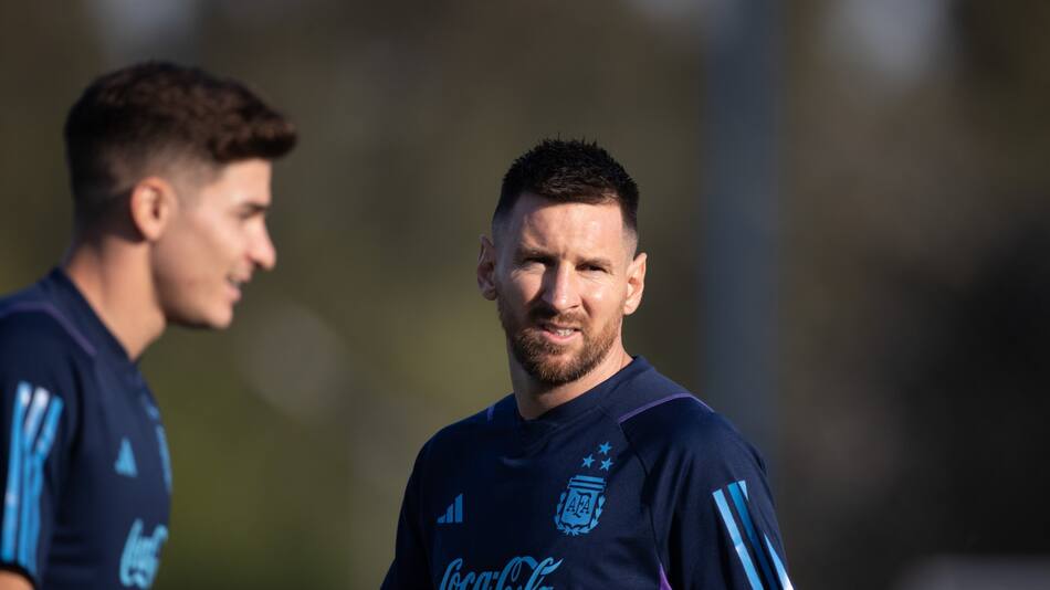 Lionel Messi en el entrenamiento de la Selección Argentina. Foto: NA.