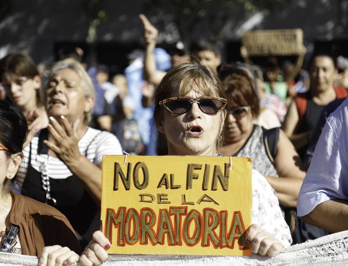 Marcha de Jubilados en el Congreso. FOTO: MARIANO SANCHEZ/ NA