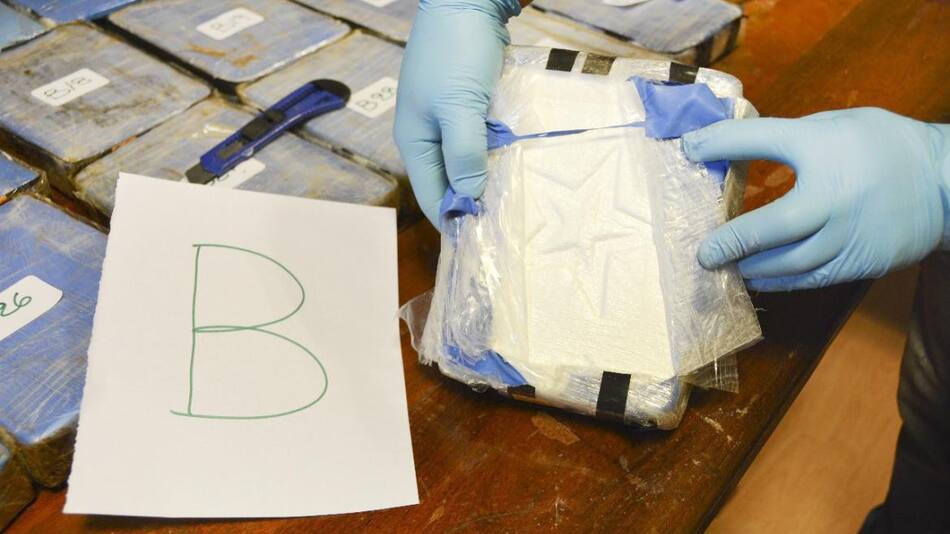 Droga en Embajada rusa en Argentina - operativo (NA)