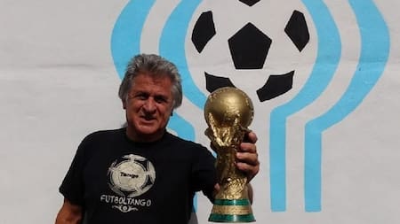 Ubaldo Matildo Fillol, Twitter