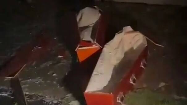 Pánico en Pilar: dos ataúdes salieron volando de una funeraria a causa del feroz temporal