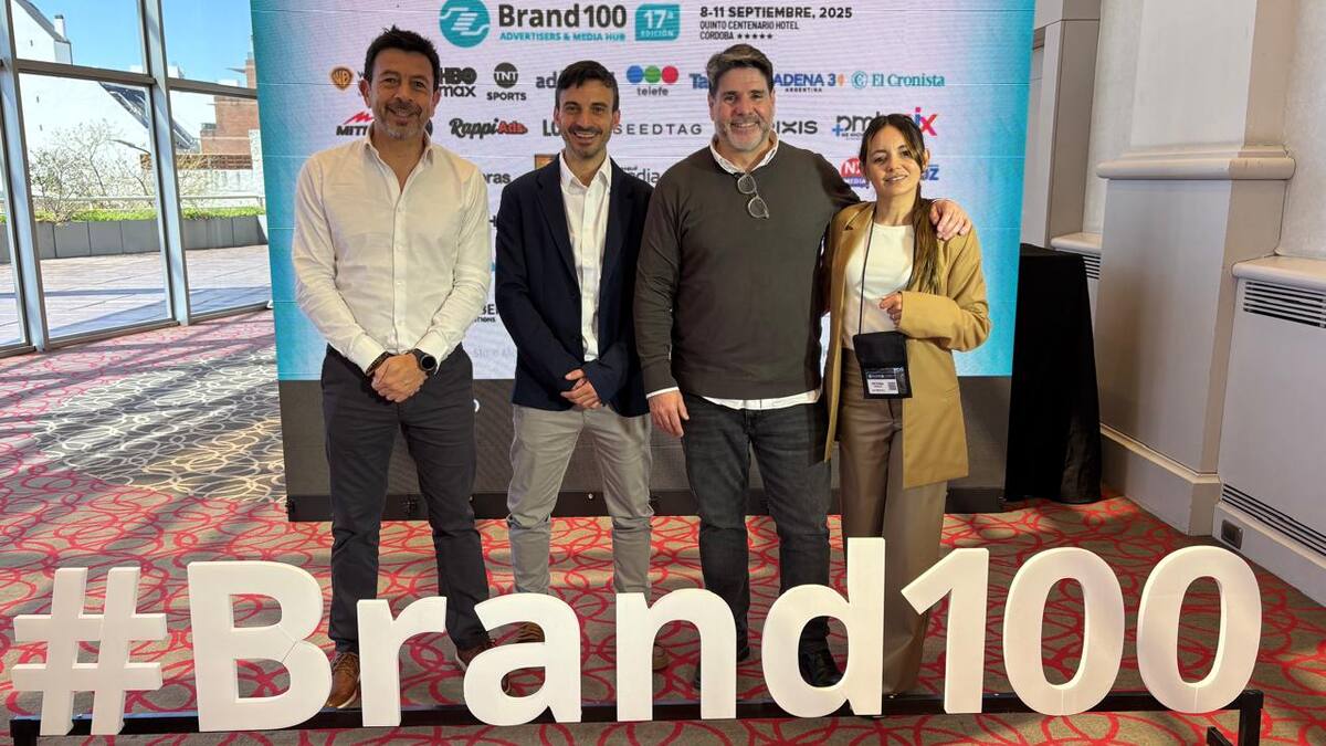 Multimedio 26 en Brand 100: Diego Sgro, Roberto Iglesias, Francisco D'Almonte y Victoria González.