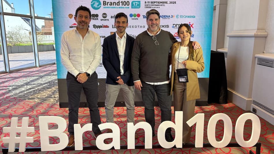 Multimedio 26 en Brand 100: Diego Sgro, Roberto Iglesias, Francisco D'Almonte y Victoria González.