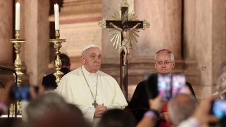 El Papa Francisco en su visita a Portugal. Foto: EFE.