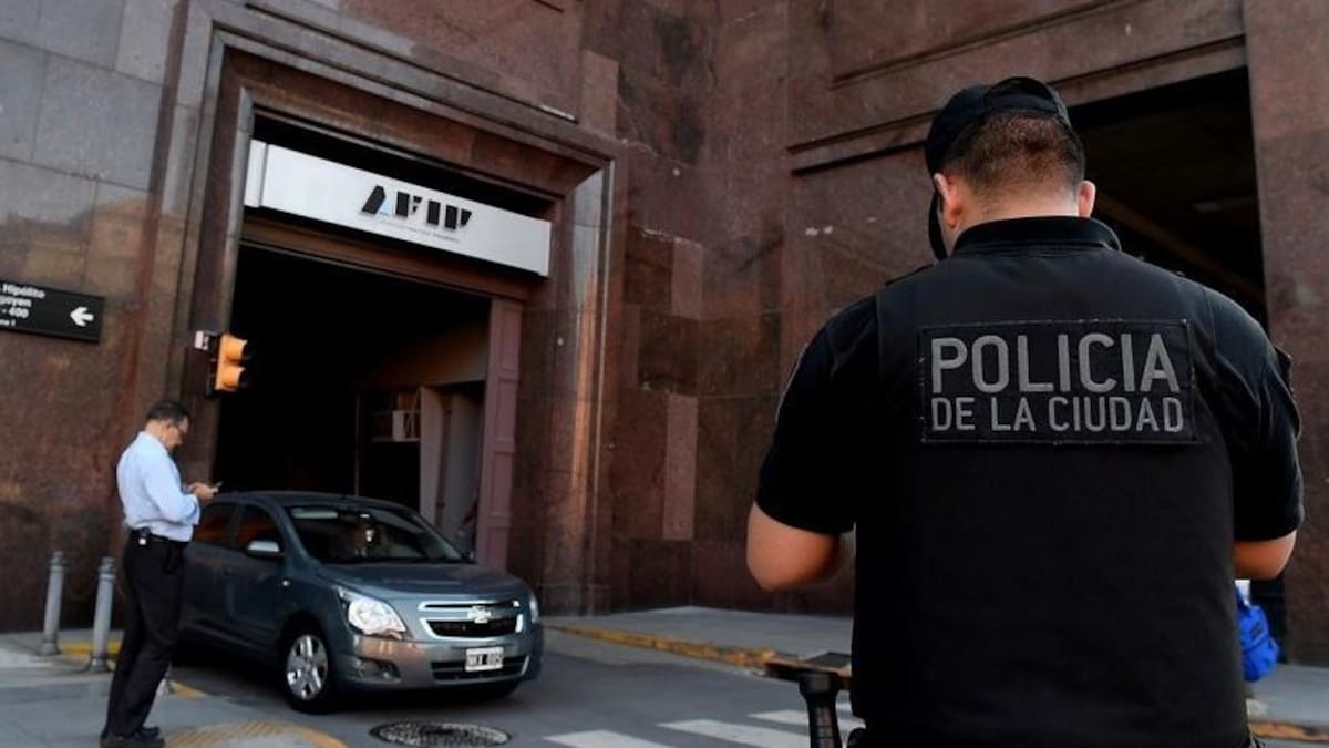 Operativo policial en AFIP