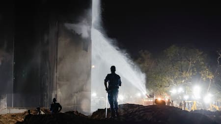 Accidente aéreo en India. Foto: Reuters/Adnan Abidi