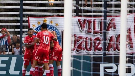 Festejo de Argentinos Juniors ante Deportivo Armenio por la Copa Argentina. Foto: @CopaArgentina