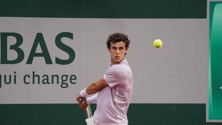 Juan Manuel Cerúndolo en Roland Garros