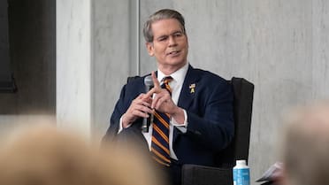 La confianza de Scott Bessent de cara a las legislativas: “El partido del presidente Milei tendrá un gran resultado en las elecciones”