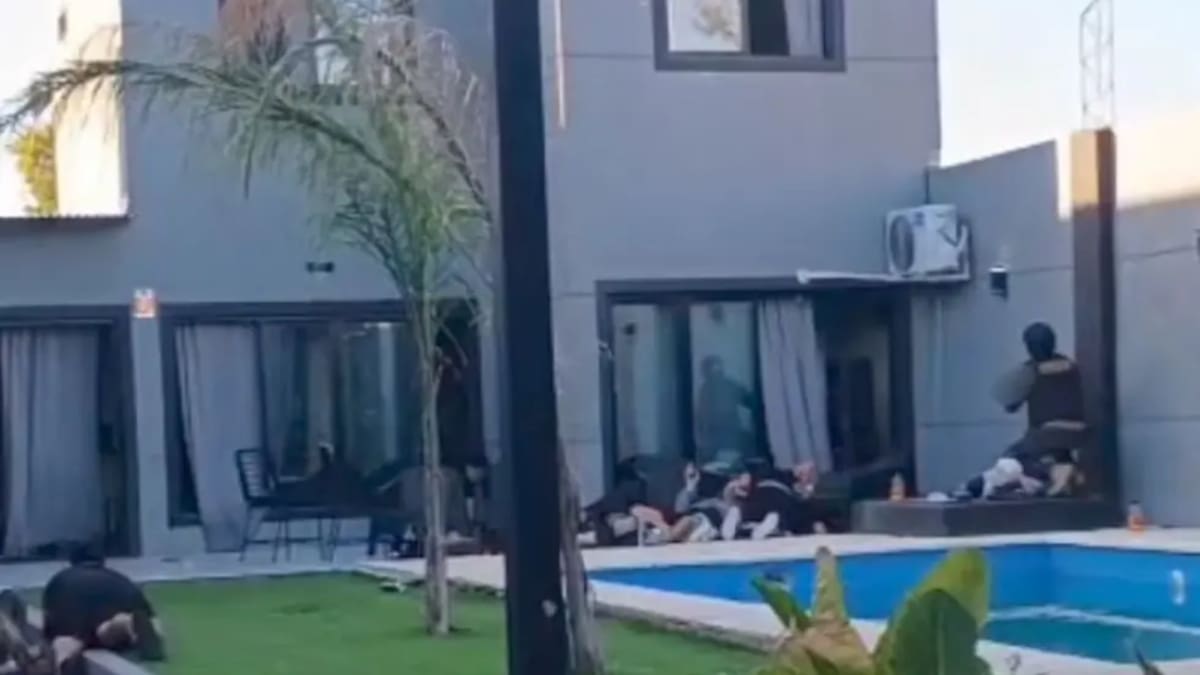 Violento tiroteo durante una pool party: un muerto y varios detenidos en una quinta en Lomas de Zamora
